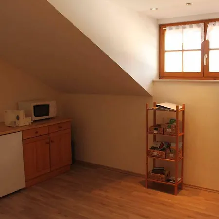 Apartment Cornelia Frisch *