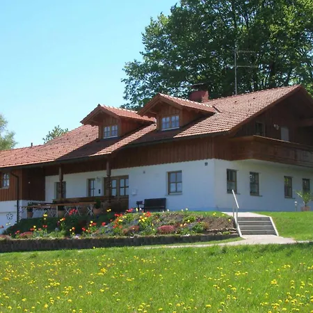 Cornelia Frisch Apartment